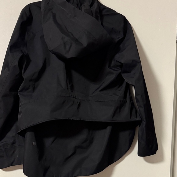 Lululemon everyday Getaway Jacket - Picture 5 of 8